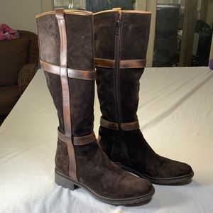 Hunter tall suede and leather boots size 6